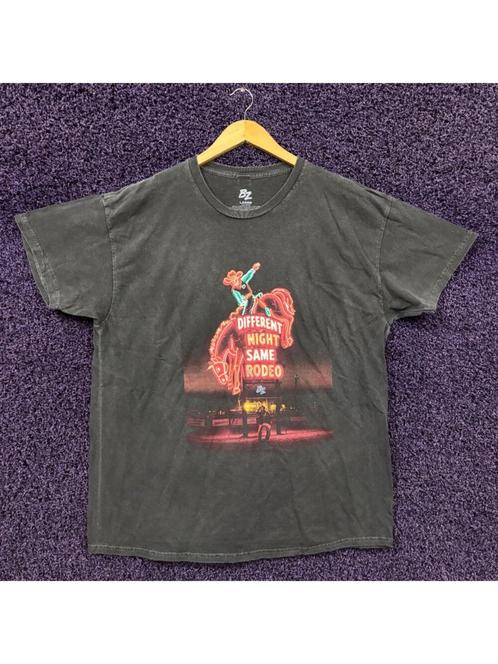 Bailey Zimmerman Different Night Same Rodeo T-Shirt Size Large
